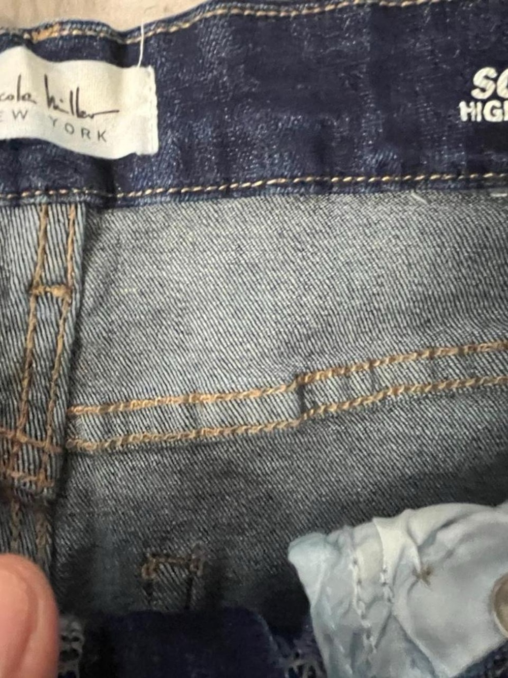Nicole Miller SoHo High Rise Denim Shorts Dark Wash - Picture 4 of 6